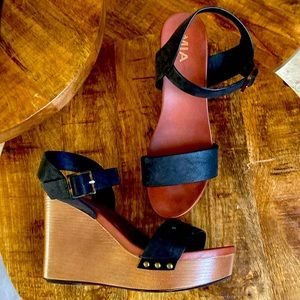 MIA wedge sandals
